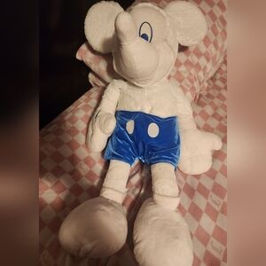 Disney Store Exclusive Winter White And Blue 29' Mickey.